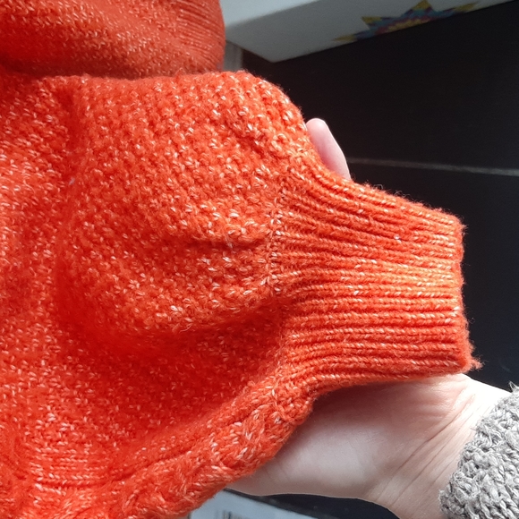 Women's Oversized Bright Orange Cabi sweater Size S - Picture 4 of 5